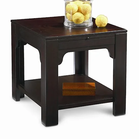 End Table w/ Pull-Out Tray